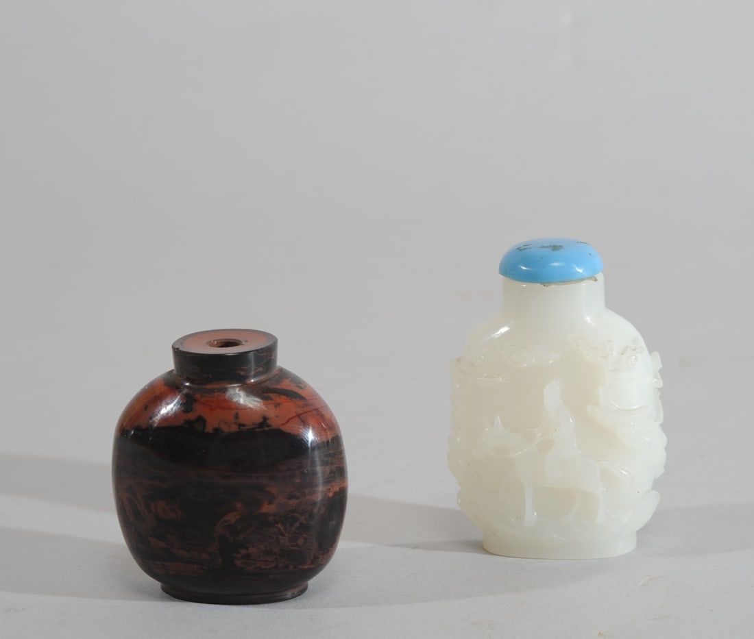 Two Chinese Snuff Bottles (1 of 3)