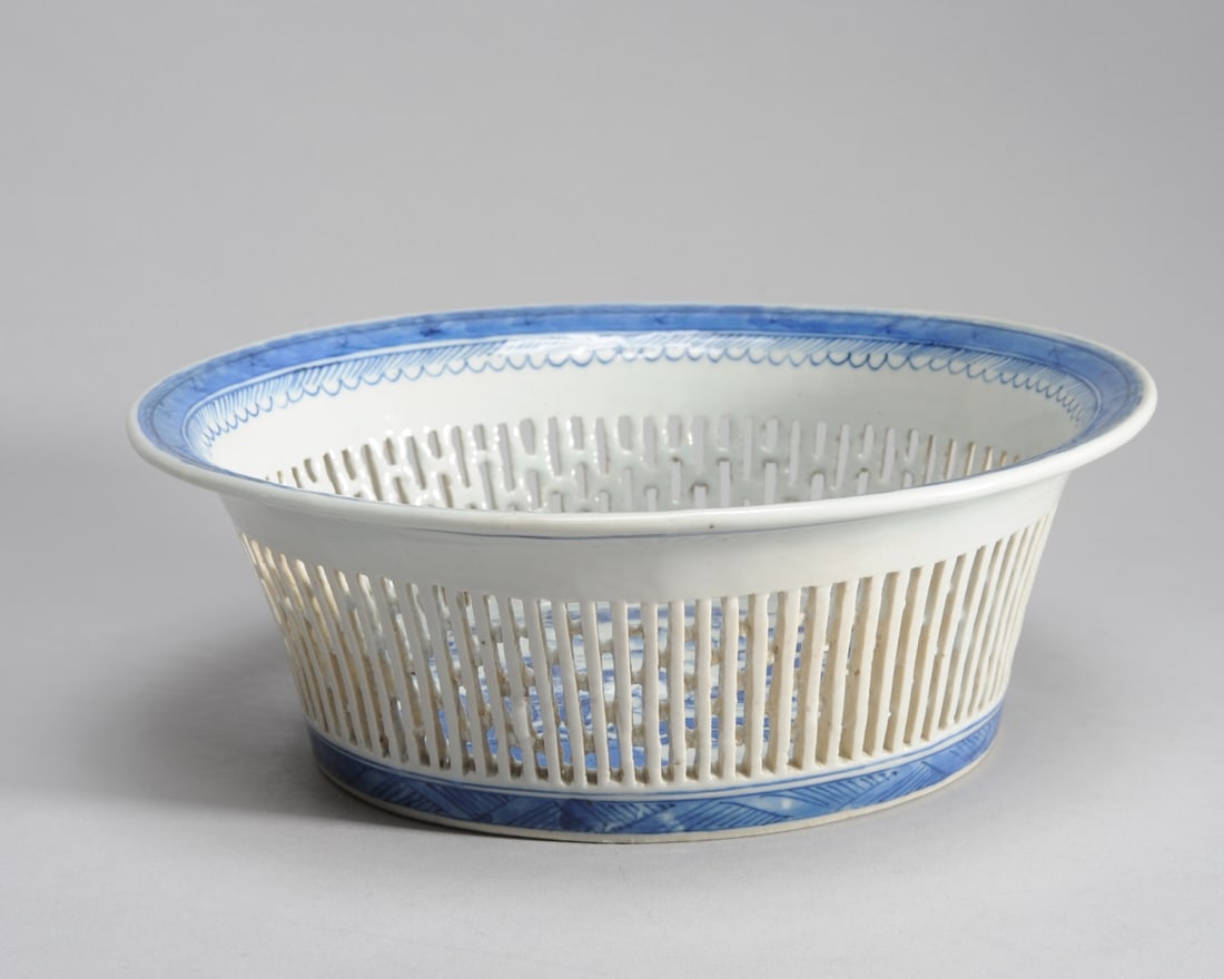 Chinese Export Canton Reticulated Fruit Basket (1 of 5)