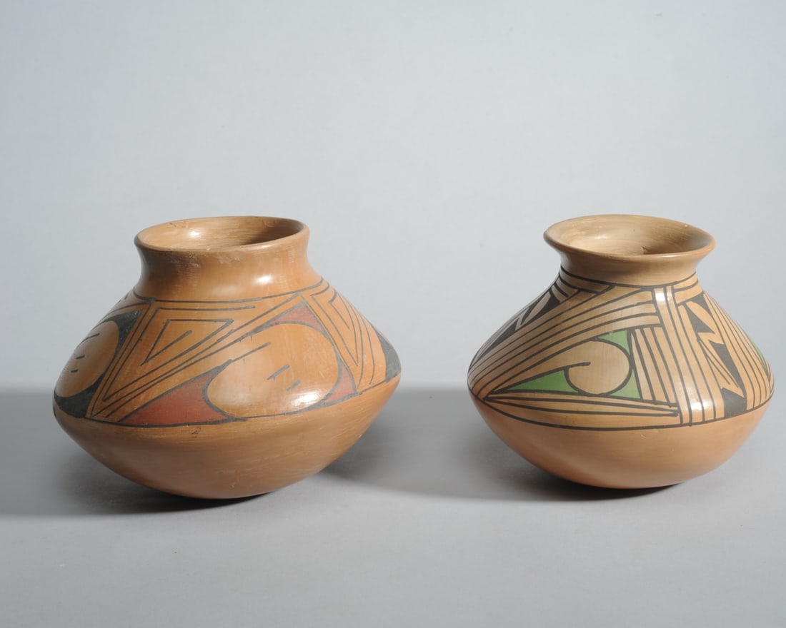 Two Mata Ortiz Pottery Ollas (1 of 7)