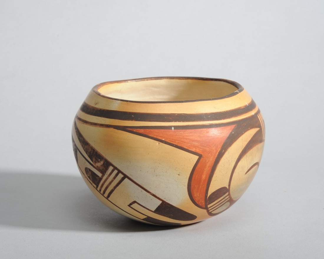 Vintge Hopi Pottery Bowl (1 of 4)