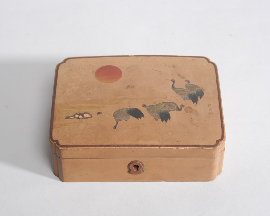 Signed Japanese Maki-e Box (1 of 6)