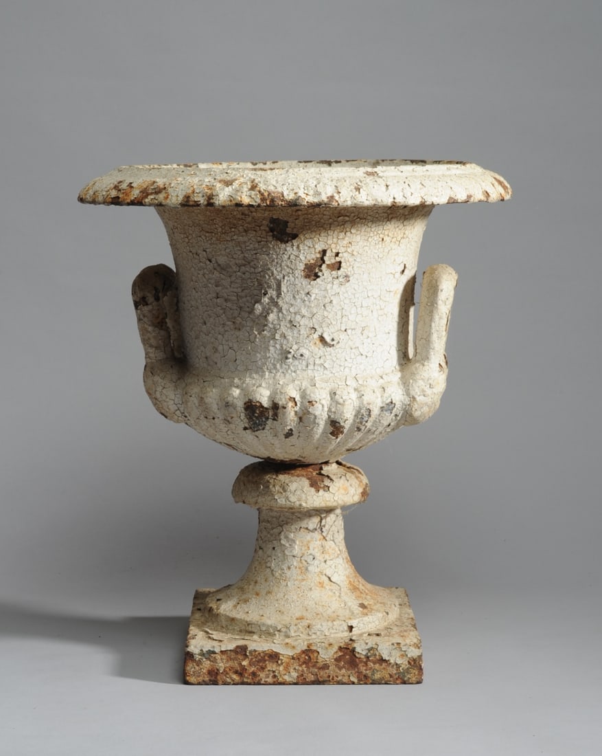 Painted Cast Iron Garden Planter (1 of 9)