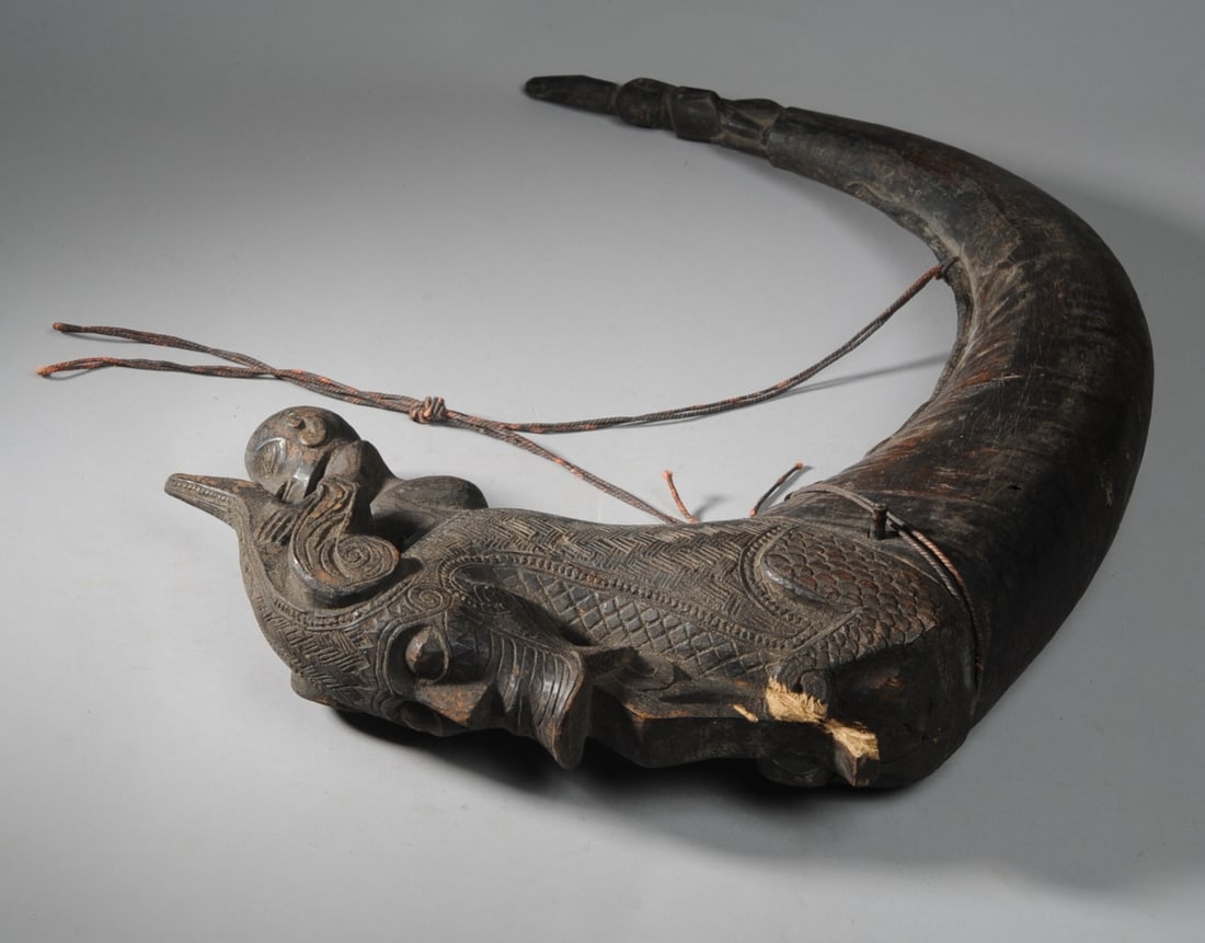 Toba Batak Shaman's Horn: Toba Batak magic horn (Sahan / Naga Morsarang) used by a 'datu' (shaman or traditional / ritual healer) for storing ritual / magic material, miniature weapons. The container is a large black buffalo h