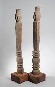 Pair Ana Deo Ancestor Figure Posts, Flores