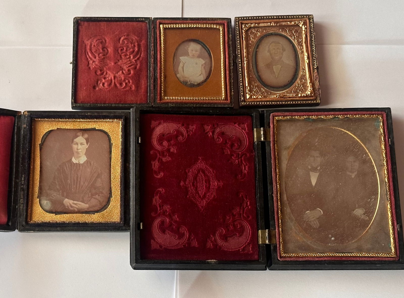 4 Daguerreotypes, Mixed Sizes (1 of 7)
