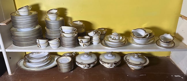 137 pcs. Noritake Porcelain