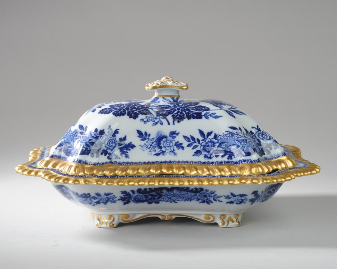 Spode Lidded Vegetable Dish (1 of 5)