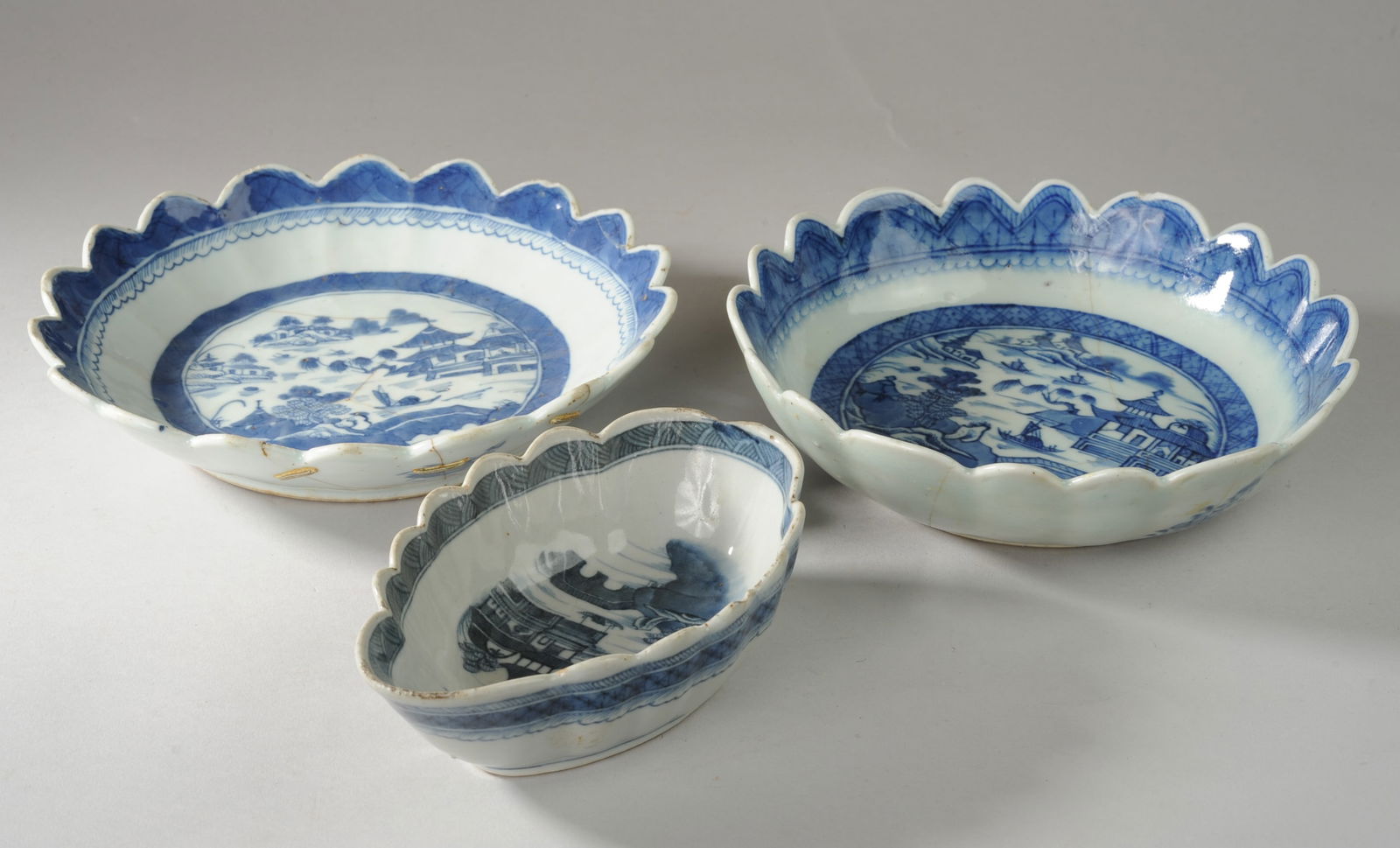 3 Antique Chinese Blue & White Canton Dishes (1 of 12)