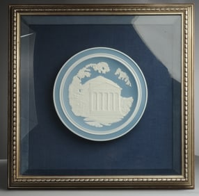 Franklin Mint Official UVa Plate