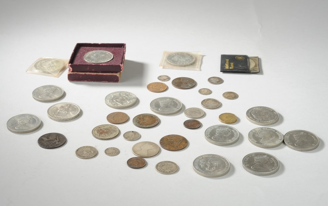 Mixed Grouping English Coins (1 of 16)