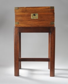 Campaign Lap Desk On Stand