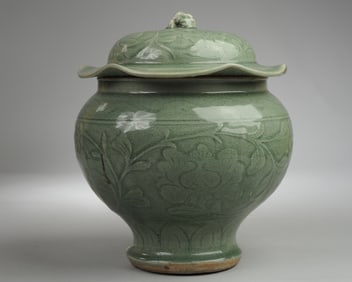 Chinese Celadon Glazed Covered Jar