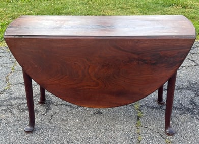 18th C. Queen Anne English Drop Leaf Table