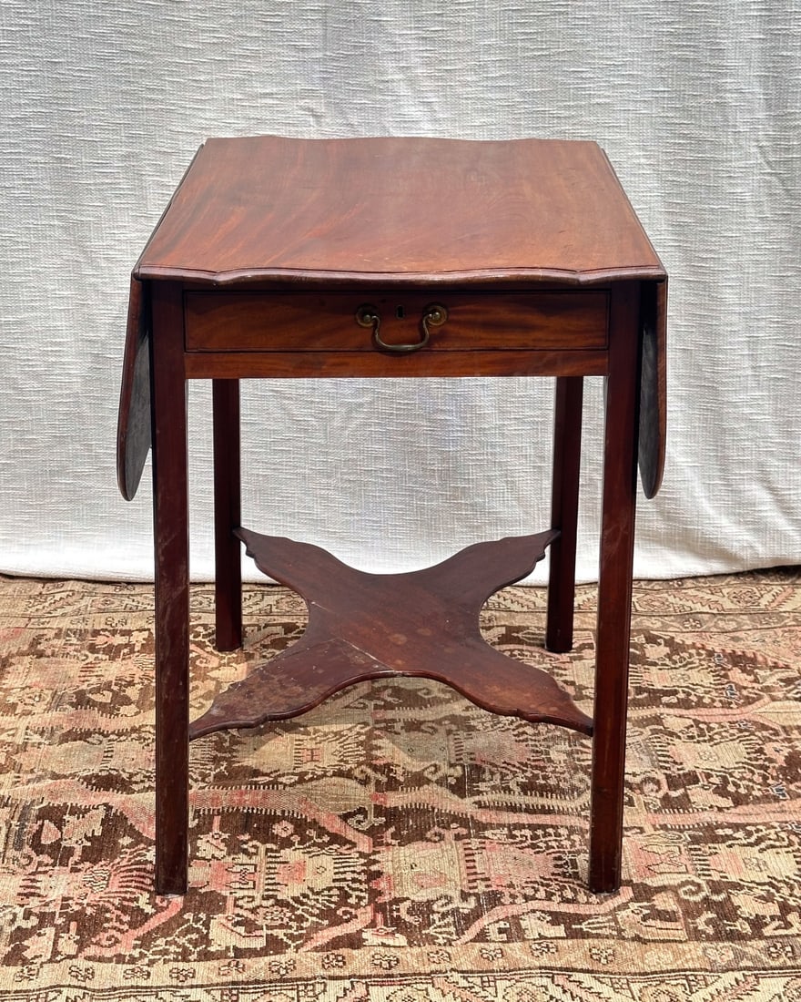 18th C. English Chippendale Style Breakfast Table (1 of 10)