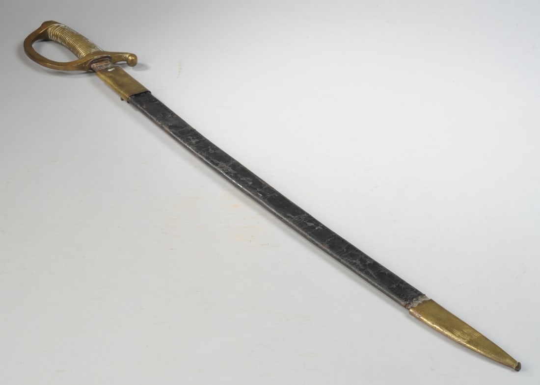 Spanish Artillery Short Sword with Scabbard (1 of 4)