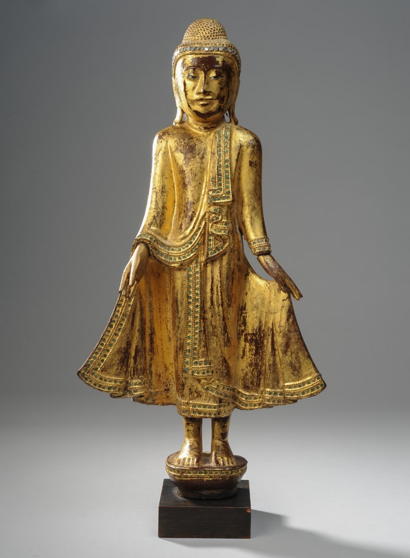 Large Burmese Mandalay Gilt Lacquer Buddha (1 of 17)