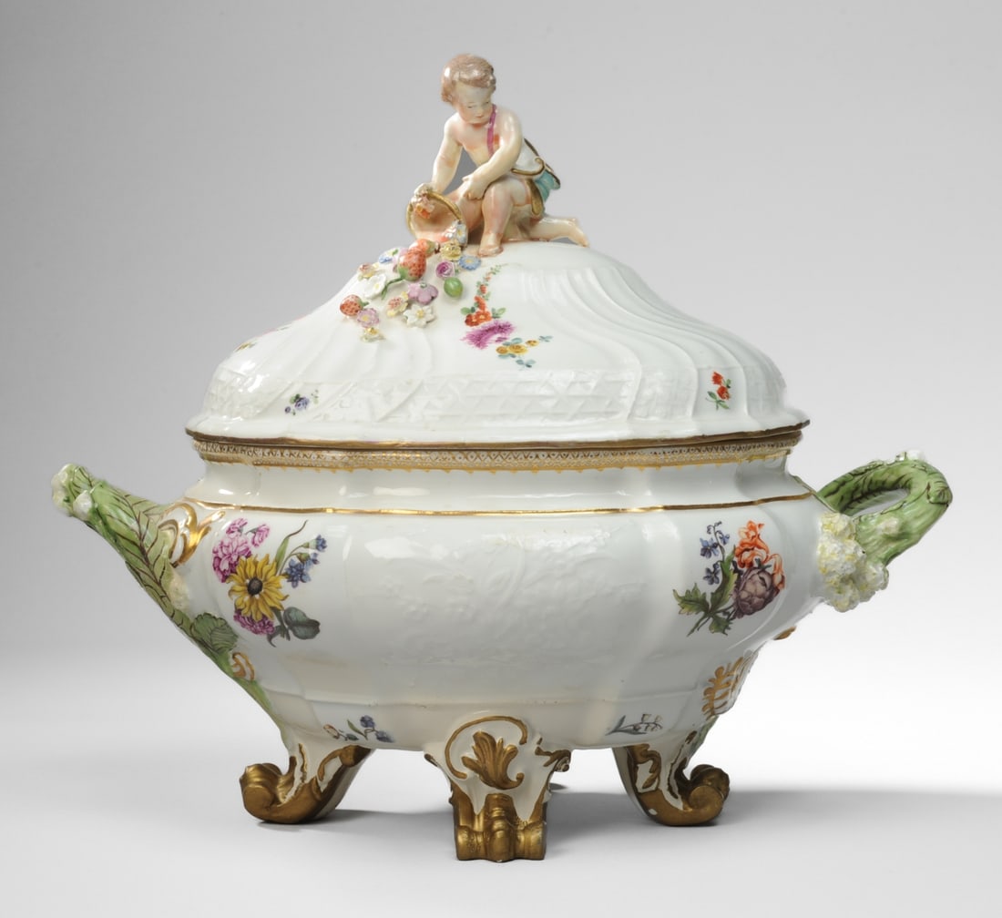 Meissen Soup Tureen and Cover (1 of 15)
