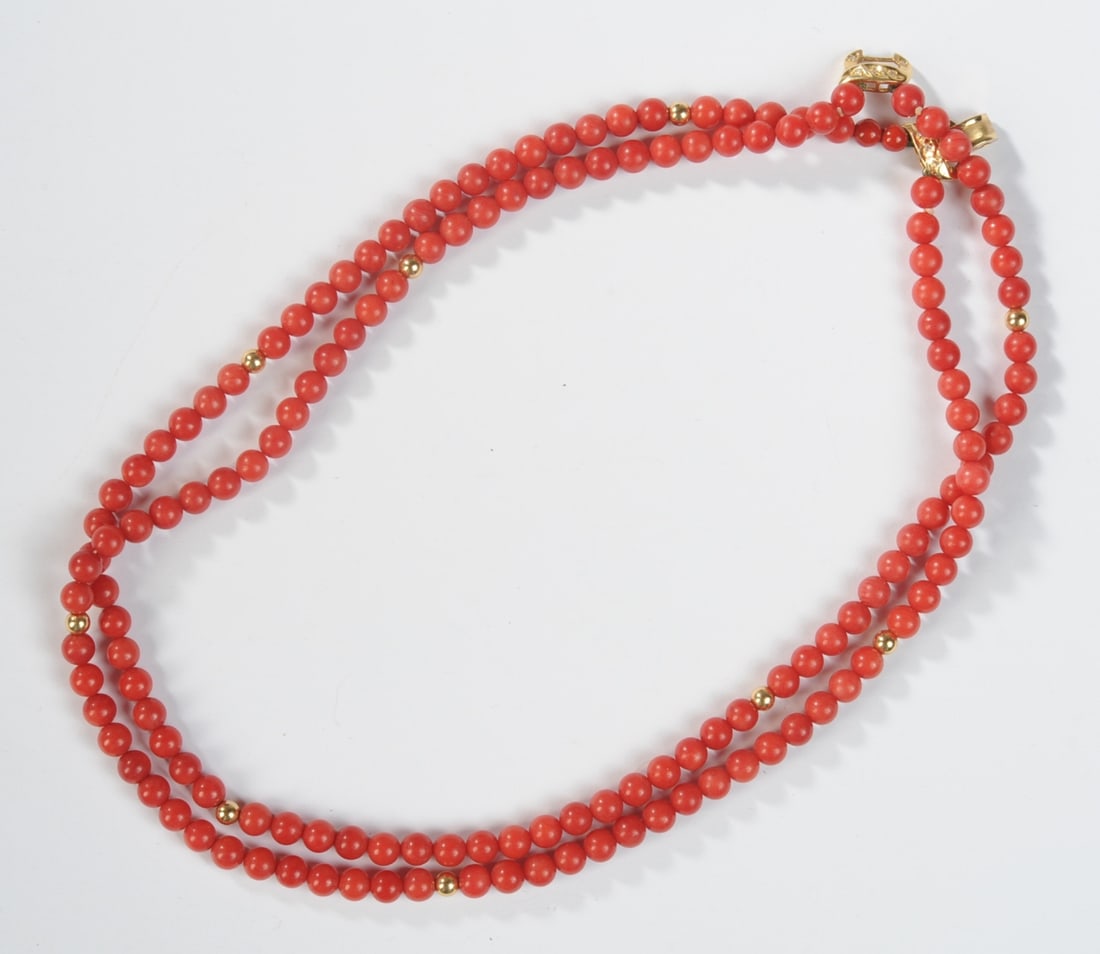 Red Coral Bead Necklace: L: approx. 17". PLEASE NOTE: First-time buyers of gold or silver may be required to pay by check or bank wire transfer; Credit card payments may not be accepted for these transactions. Seamless shippi
