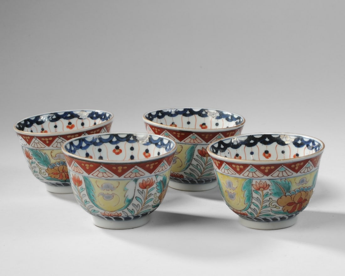 Set of 4 Meiji / Taisho Imari Cups (1 of 8)