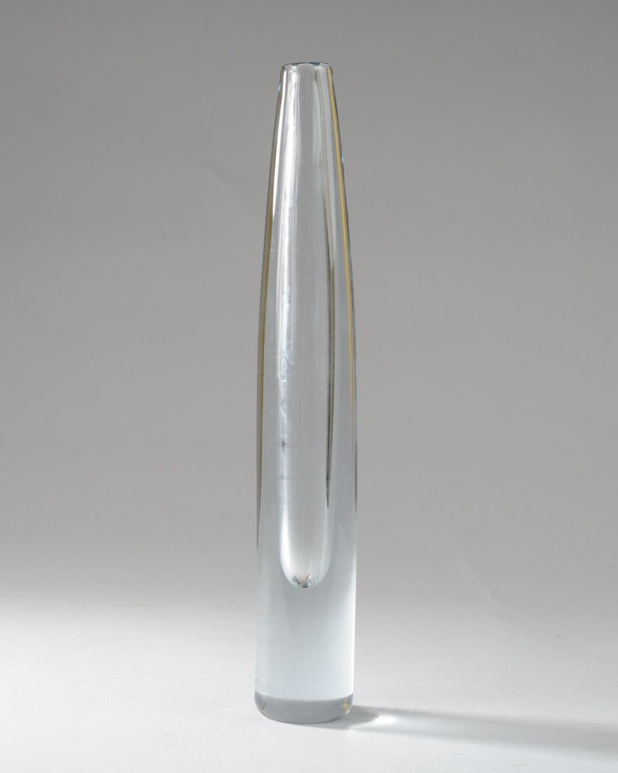 Strombergshyttan Swedish Modernist Glass Vase: Tall bud vase, possibly by Gunnar Nylund. Base marked Strombergshyttan B 895. Excellent condition. approx. 11 3/4" H. Our primary recommendation is to arrange shipping yourself using Blue Ridge Pack &