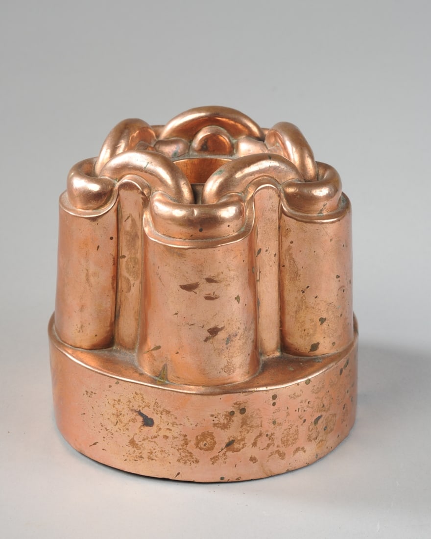 Benham and Froud Copper Jelly Mold (1 of 4)