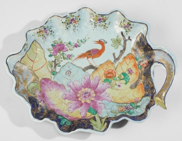 Mottahedeh Pottery Tobacco Leaf Dish