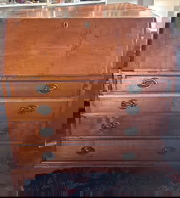 18th C. New England Maple Chippendale Chest