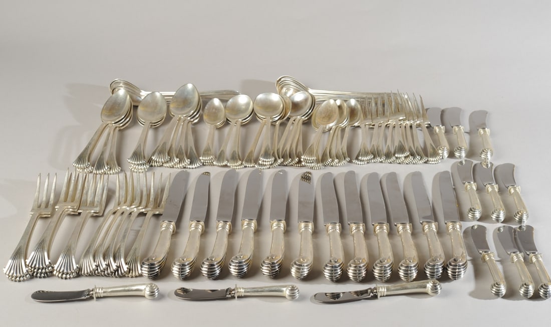 95 pcs. Tuttle Sterling Silver Flatware (1 of 10)