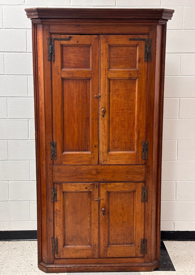 American White Pine Corner Cupboard (1 of 12)
