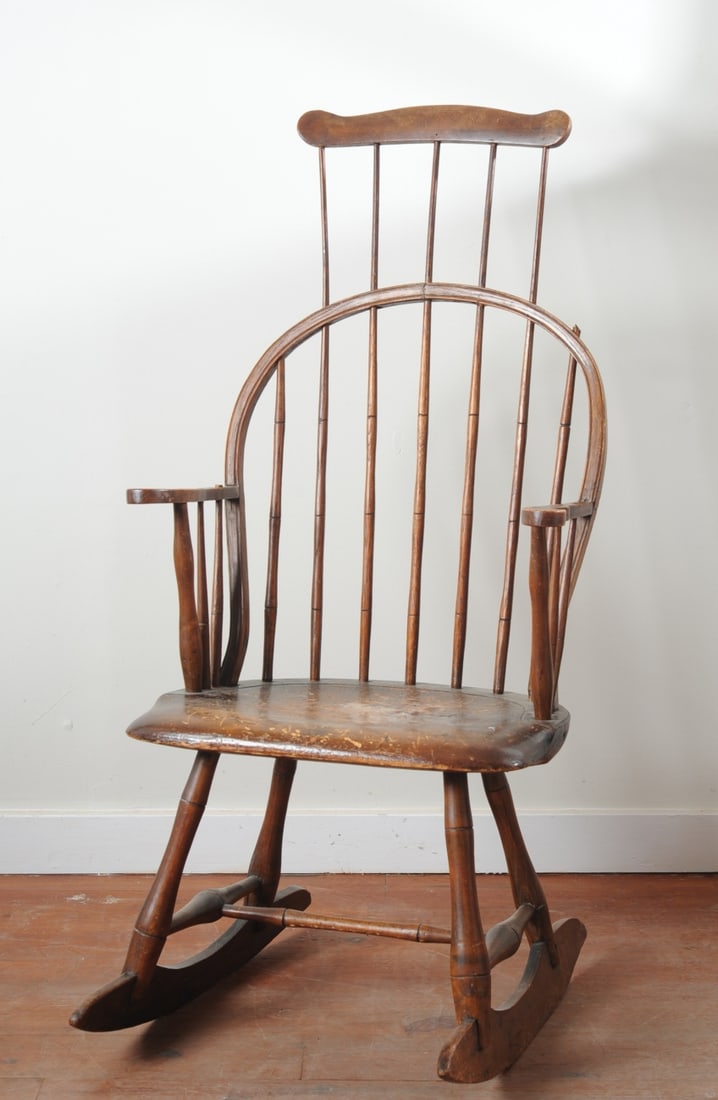 18th C New England Comb Back Windsor Rocking Chair (1 of 6)