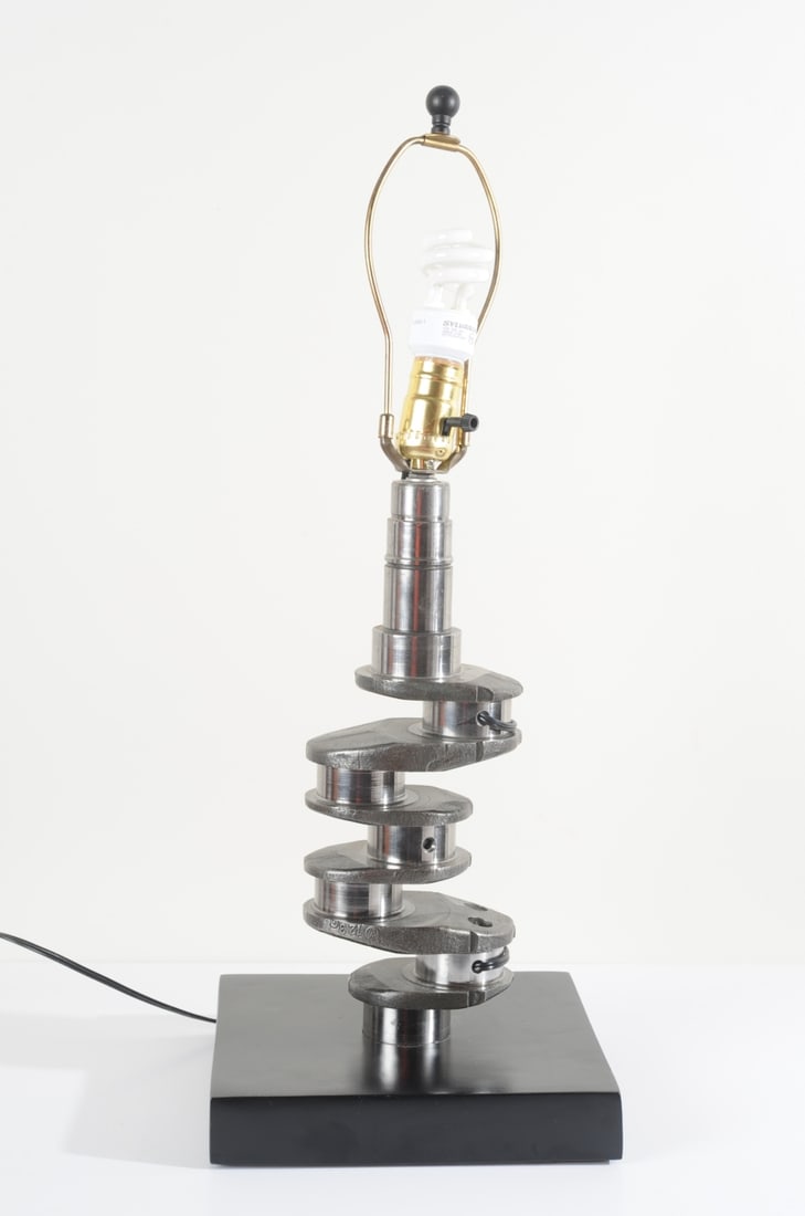Crankshaft-Form Table Lamp (1 of 7)