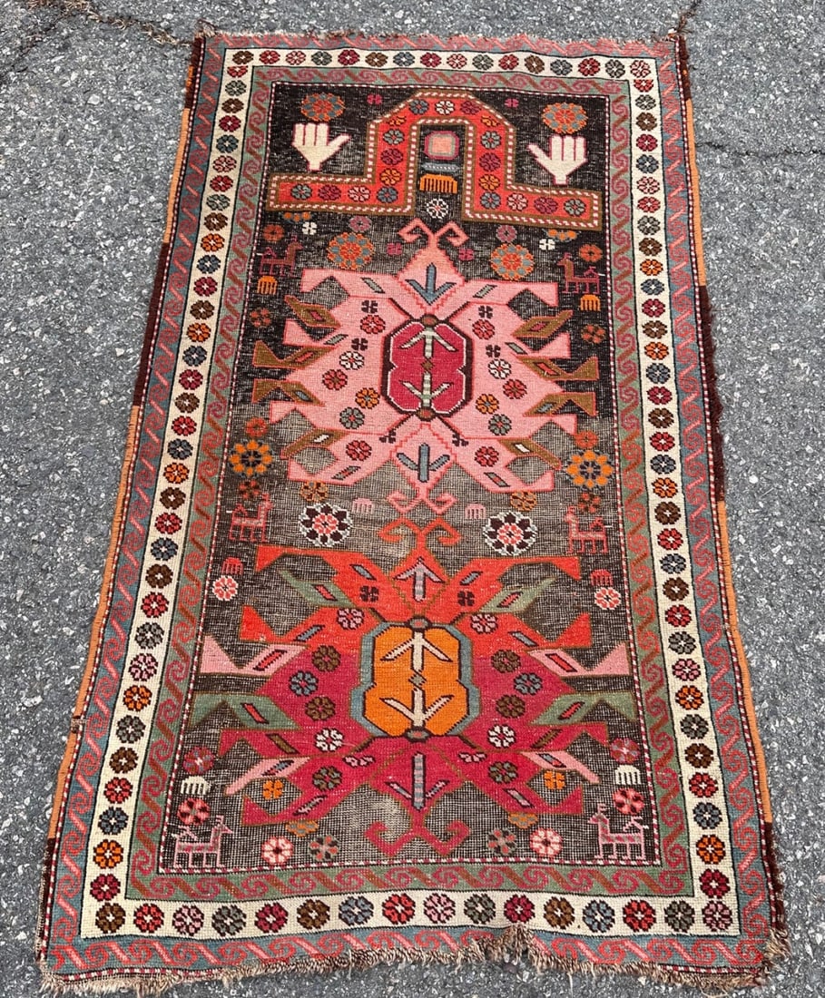 Hamadan Rug: Dimensions approx. 4' 9" x 2' 10". Our primary recommendation is to arrange shipping yourself using Blue Ridge Pack & Ship. Most bidders find this is the most economical route. Simply reach out to the