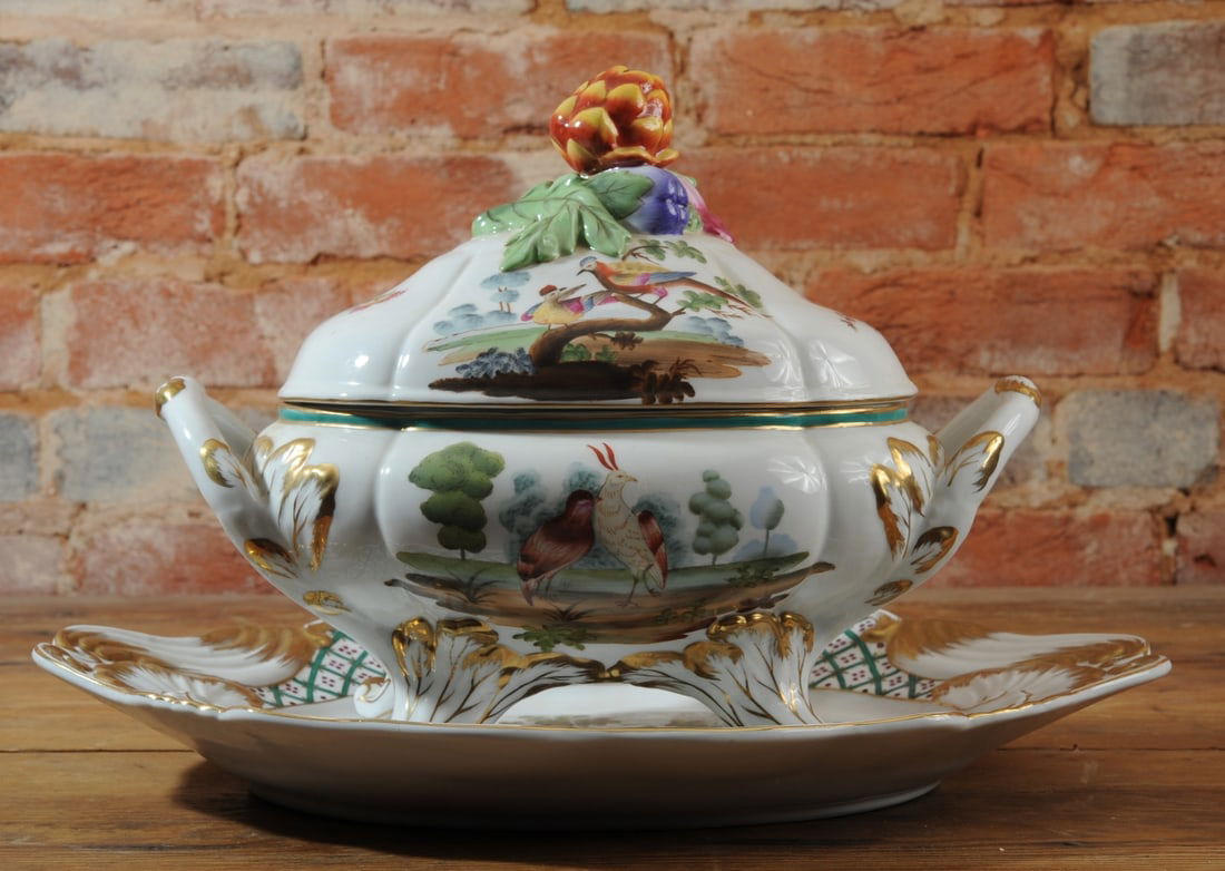 Chelsea House Tureen and Underplate (1 of 12)