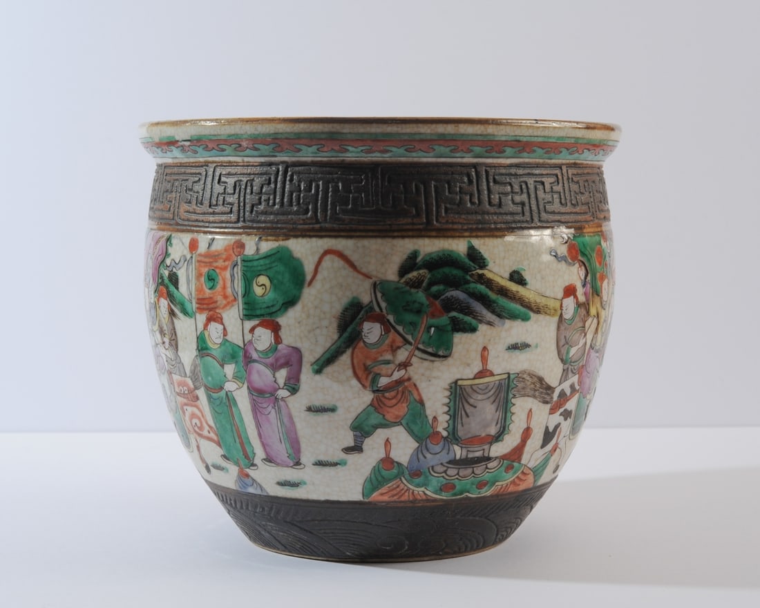 Chinese Porcelain Jardiniere (1 of 8)