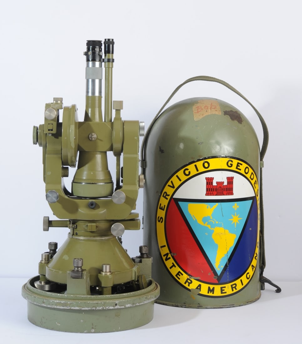 Wild Heerbrugg Swiss Surveying Theodolite (1 of 7)