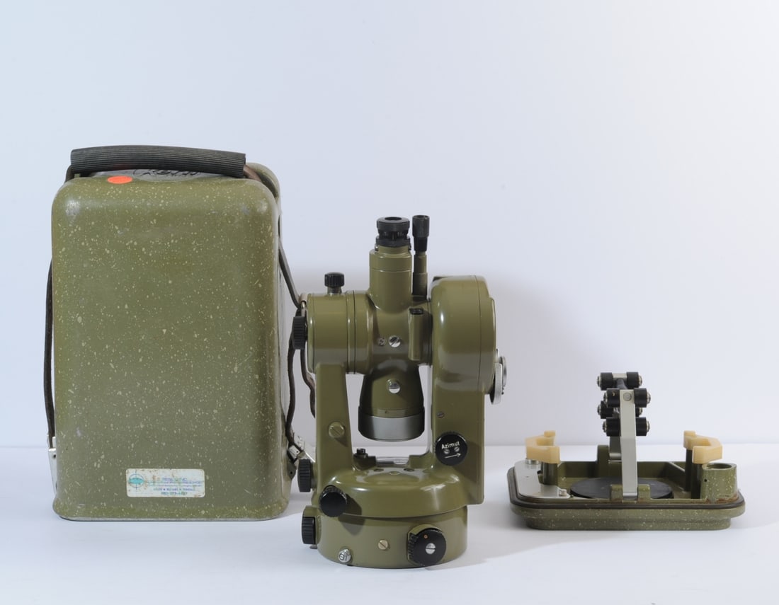 Kern Swiss K1-A Optical Theodolite (1 of 8)
