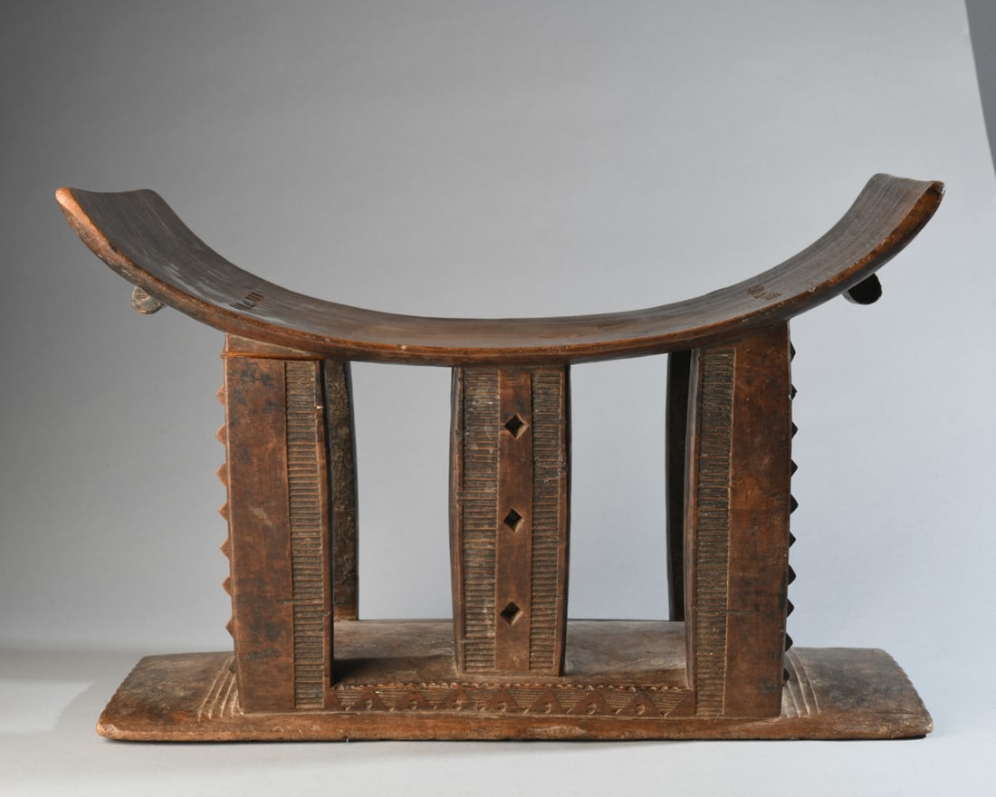 Asante / Ashanti Stool, Ghana (1 of 9)