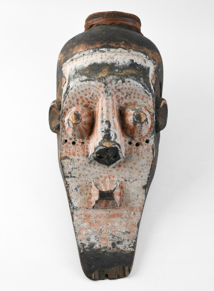 Kuba Congolese Helmet Mask: Approx. 19" x 8 1/4" x 10". Our primary recommendation is to arrange shipping yourself using Blue Ridge Pack & Ship. Most bidders find this is the most economical route. Simply reach out to them