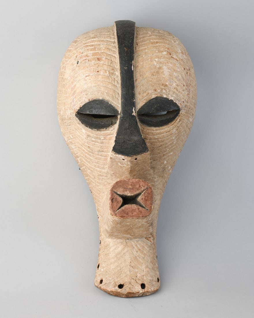 Songye Tshifwebe Face Mask: Approx. 20" x 9 5/8" x 7 7/8". Our primary recommendation is to arrange shipping yourself using Blue Ridge Pack & Ship. Most bidders find this is the most economical route. Simply reach out to them us