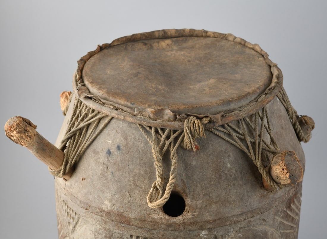 Fante Drum on Stool - 10