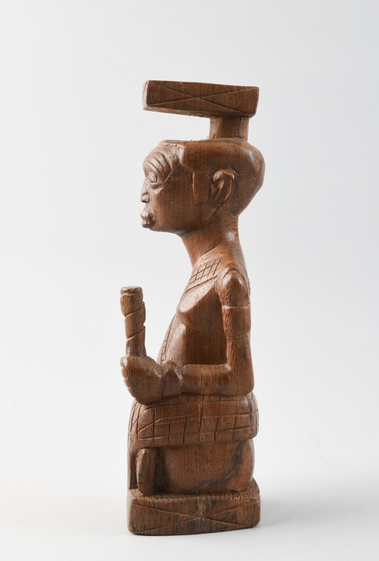 Kuba Seated King Figure - 4