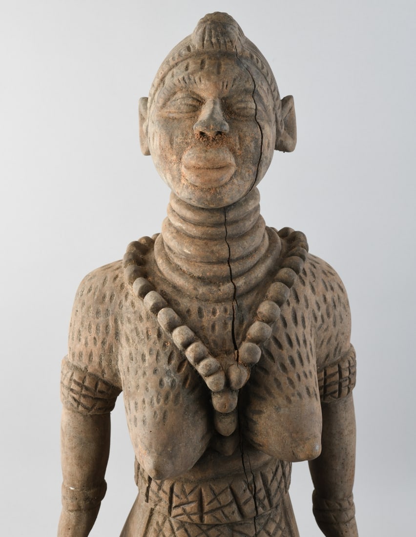 Béninese Queen Figure - 10