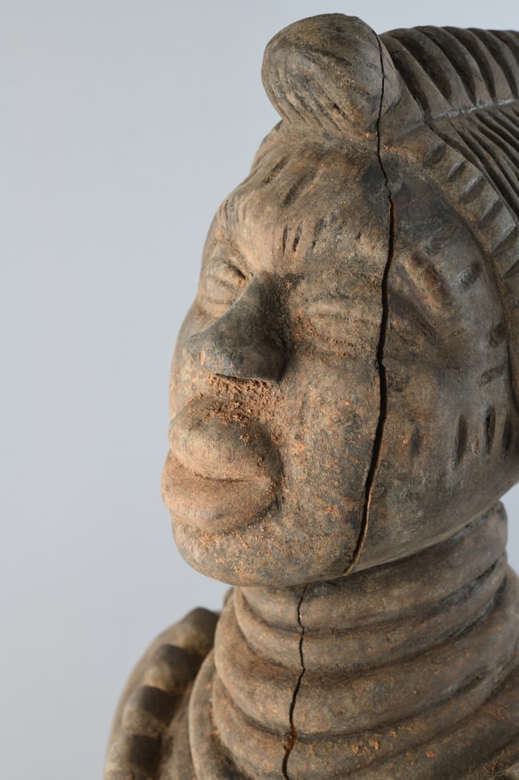 Béninese Queen Figure - 2