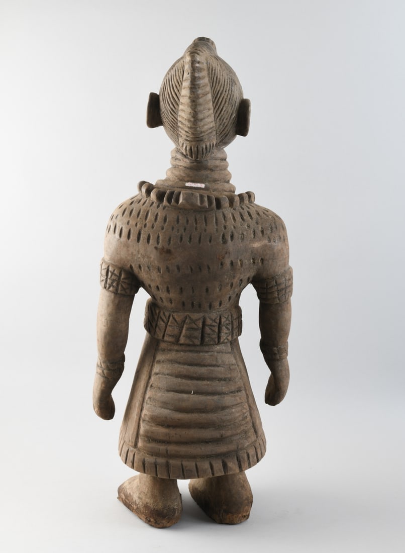 Béninese Queen Figure - 4