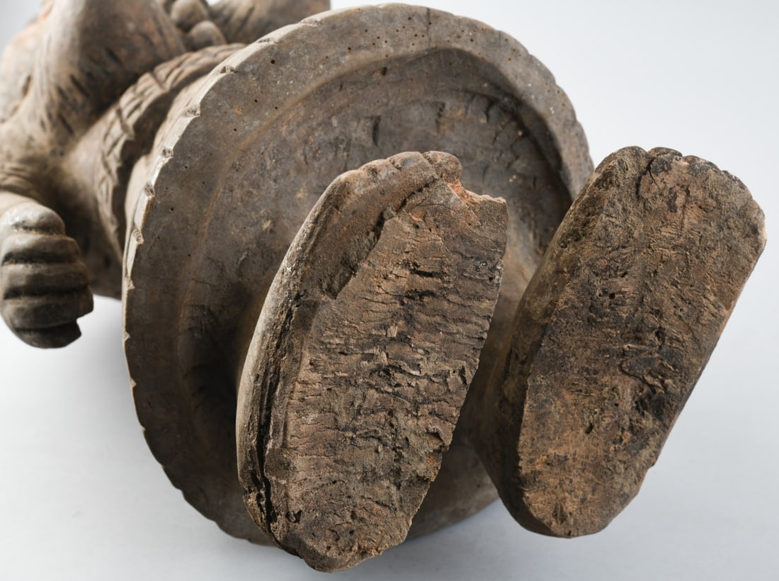 Béninese Queen Figure - 7