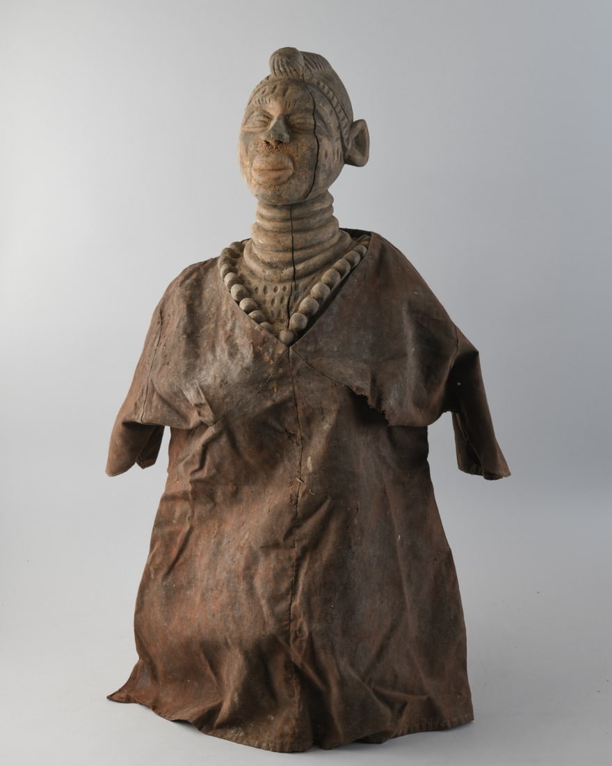 Béninese Queen Figure - 8