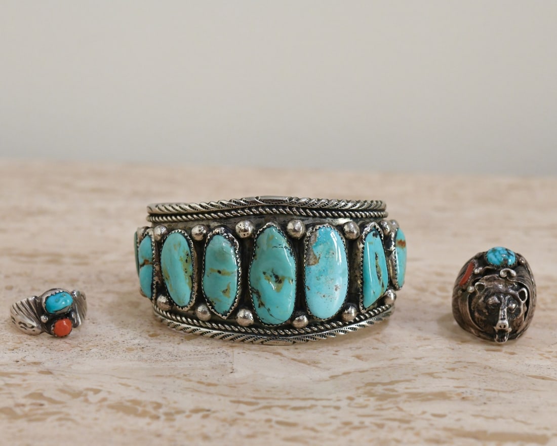 Three Pieces of Southwestern-Style Jewelry (1 of 7)