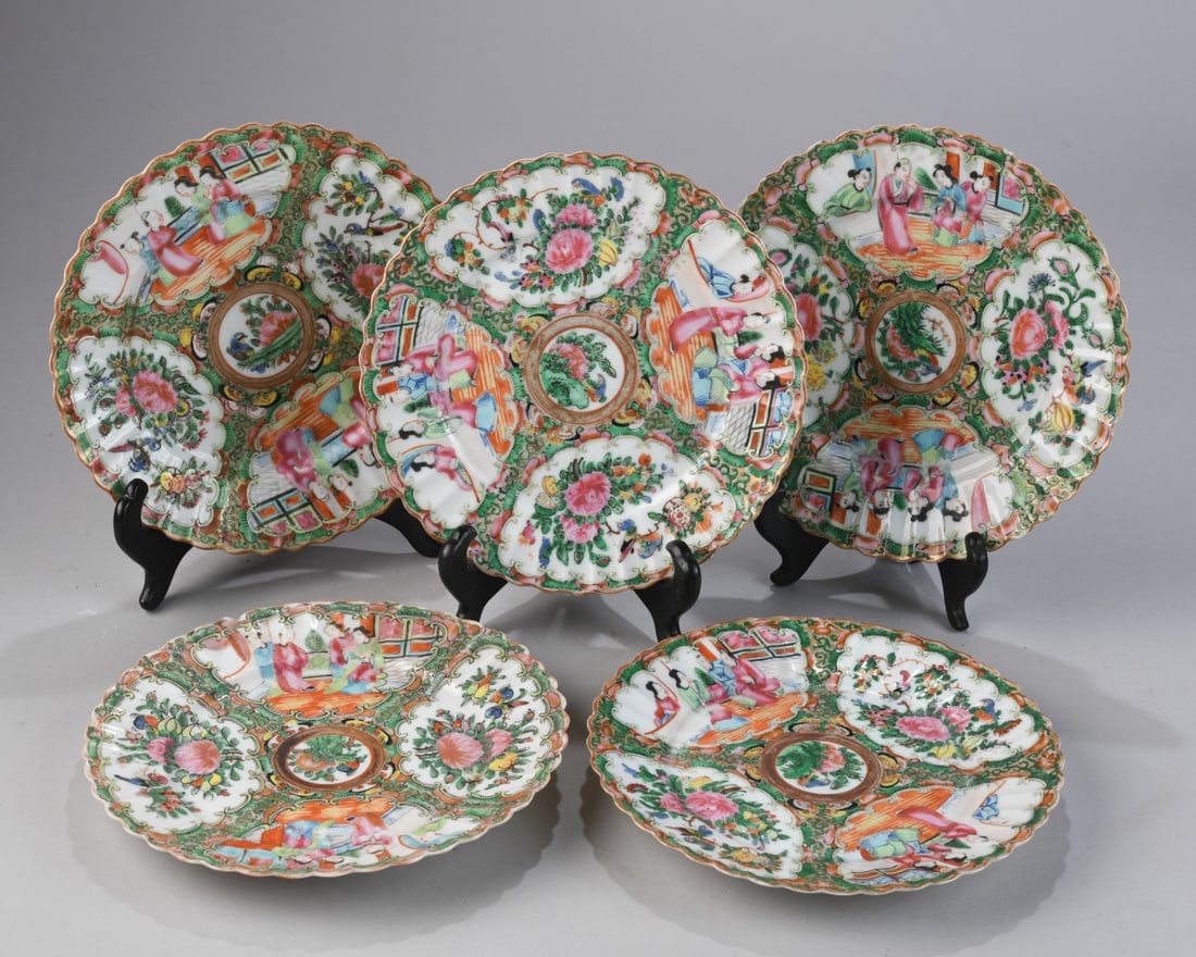 Five Chinese Export Rose Medallion Plates (1 of 12)
