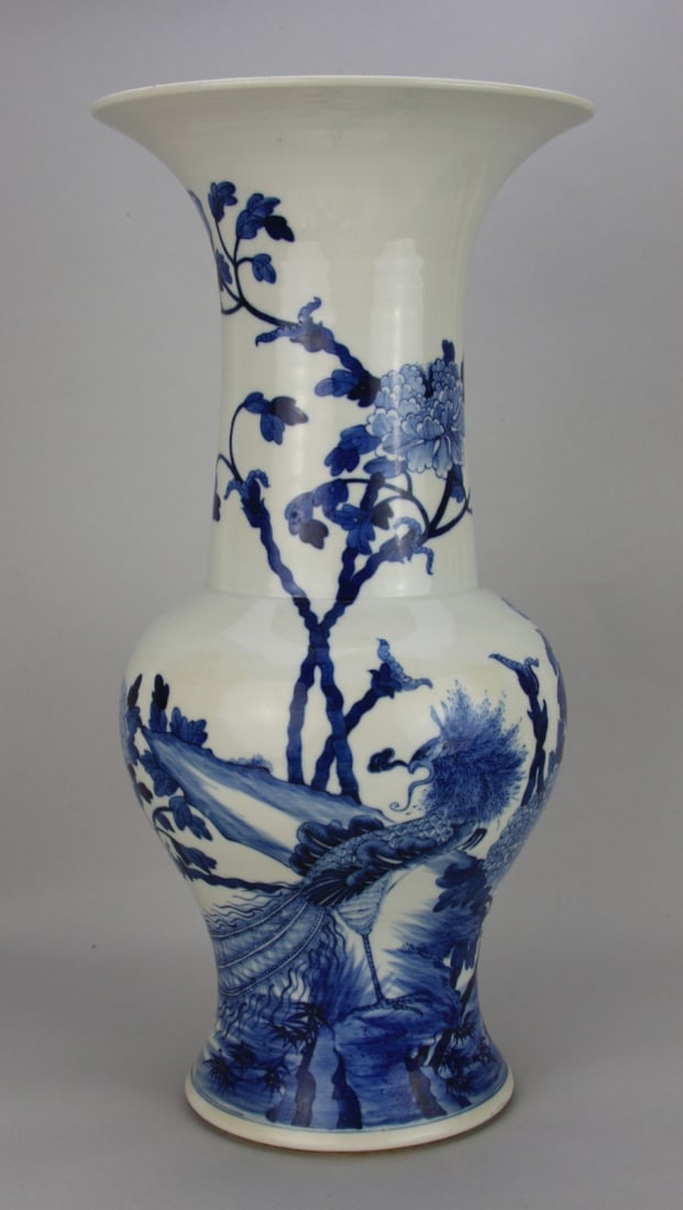 Large Chinese Blue and White Phoenix Vase: Large Chinese blue and white Phoenix Tail, Yenyen vase, decorated with a phoenix. 18" high. Normal wear. Our primary recommendation is to arrange shipping yourself using Blue Ridge Pack & Ship. Most b