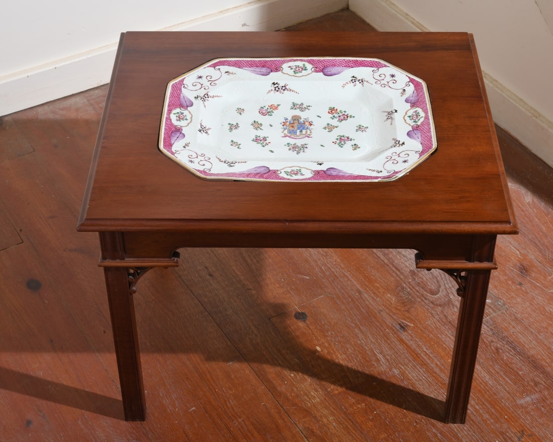 20th C. Georgian Style Occasional Table: Rectangular top, fitted with Samson serving platter (damaged/repaired), on square legs. Dimensions approx. 18 1/2" H x 25"W x 21 1/4" D. Our primary recommendation is to arrange shipping yourself usin